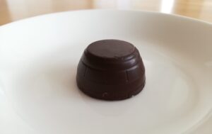 コストコリカーチョコレートの外観は樽の模様