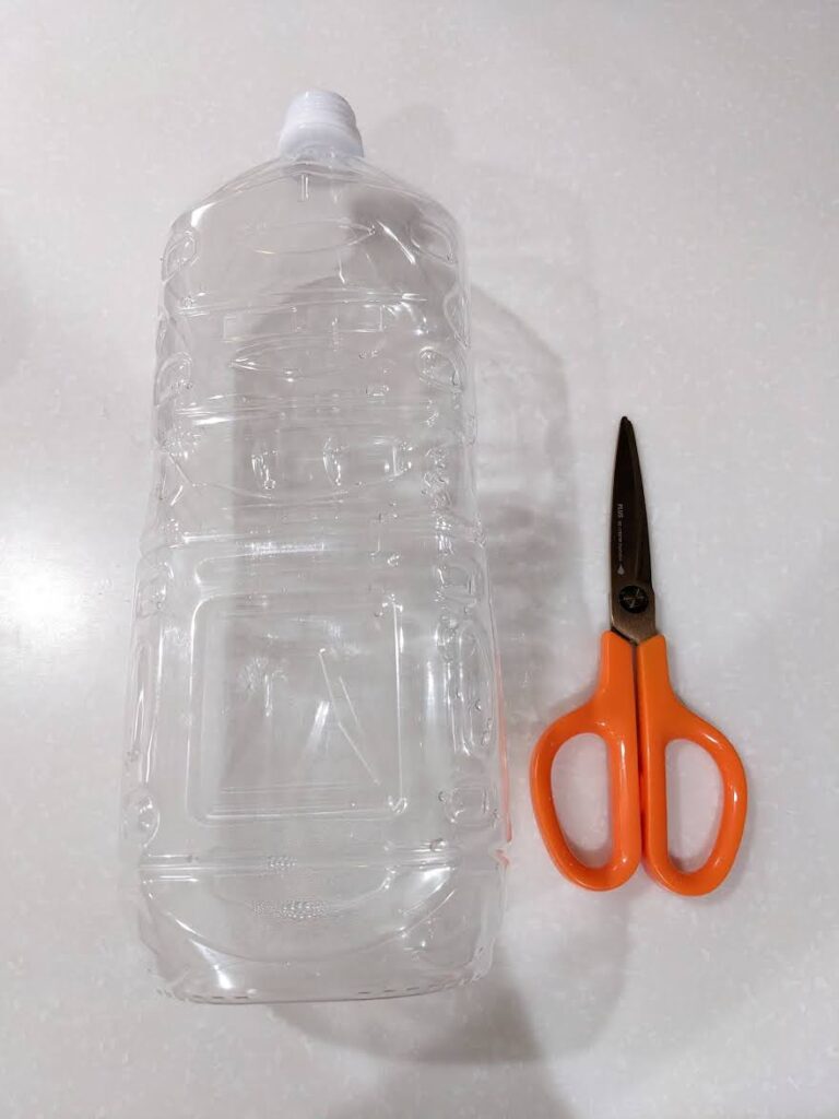 ウタマロ石けん 0円おすすめ保管方法用意するのは、2リットルのペットボトルの空き容器